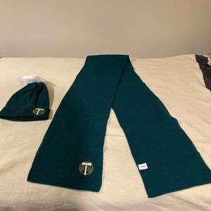 Women’s green Portland Timbers winter hat and scarf